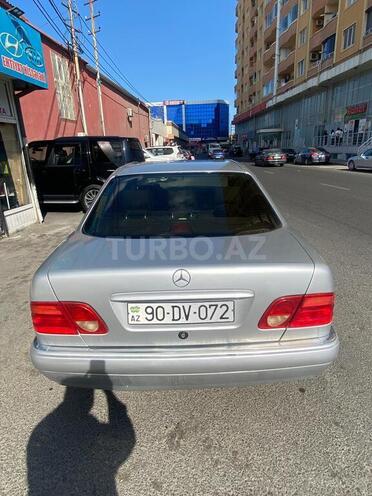 Mercedes E 230 1996, 320,000 km - 2.3 l - Bakı