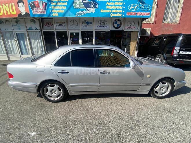 Mercedes E 230 1996, 320,000 km - 2.3 l - Bakı