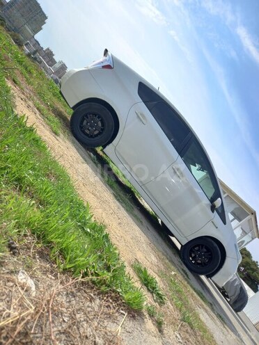 Toyota Prius 2013, 136,000 km - 1.8 l - Bakı