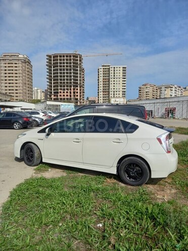 Toyota Prius 2013, 136,000 km - 1.8 l - Bakı