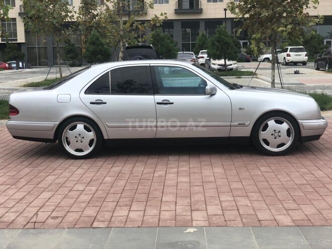 Mercedes E 300 1997, 280,000 km - 3.0 л - Bakı