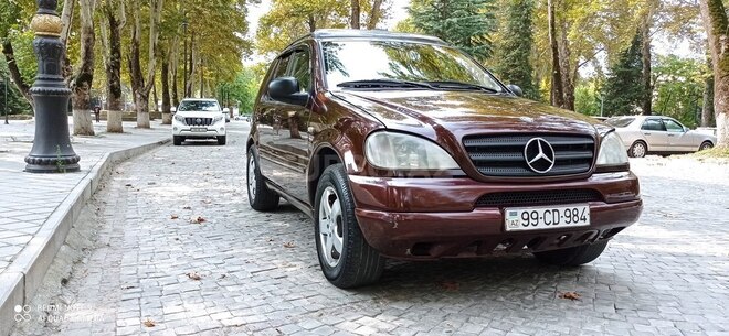 Mercedes ML 270 2001, 314,452 km - 2.7 l - Sumqayıt