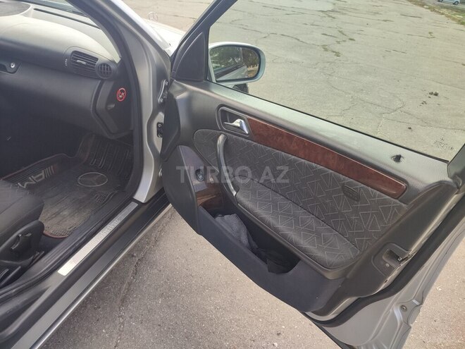 Mercedes C 220 2000, 390,000 km - 2.2 л - Bakı