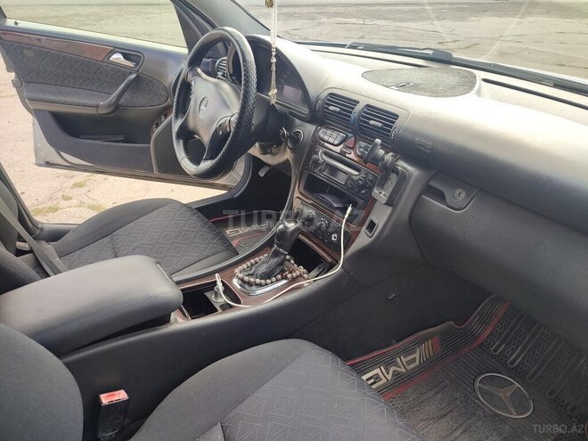 Mercedes C 220 2000, 390,000 km - 2.2 л - Bakı