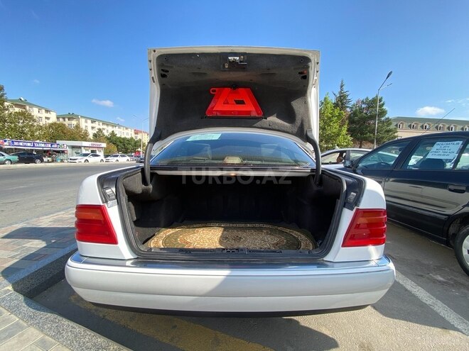 Mercedes E 200 1998, 223,000 km - 2.0 l - Bakı