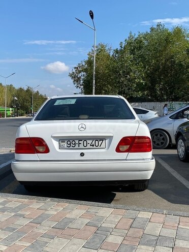 Mercedes E 200 1998, 223,000 km - 2.0 l - Bakı