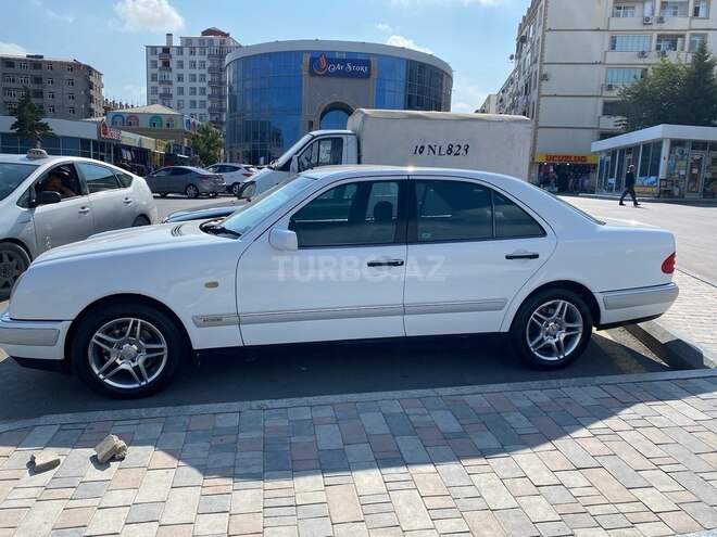 Mercedes E 200 1998, 223,000 km - 2.0 l - Bakı