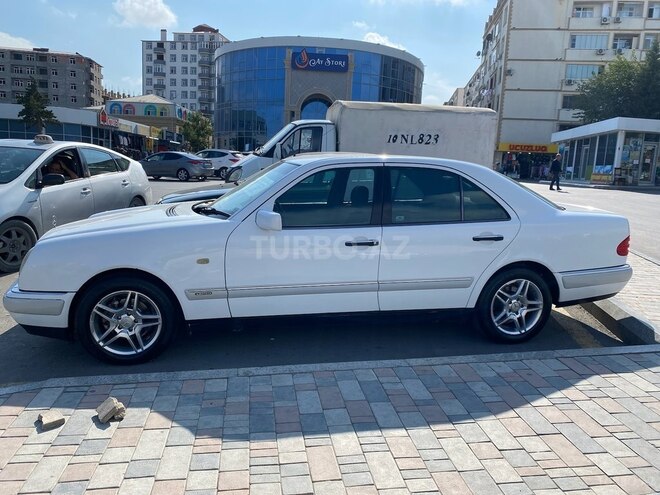 Mercedes E 200 1998, 223,000 km - 2.0 l - Bakı