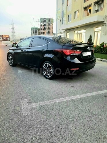 Hyundai Elantra 2015, 90,000 km - 1.8 l - Bakı