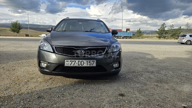 Kia Ceed 2012, 240,000 km - 1.6 l - Şamaxı