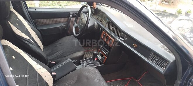 Mercedes 190 1993, 350,000 km - 2.0 l - Sumqayıt