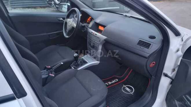 Opel Astra 2009, 182,500 km - 1.3 л - Bakı