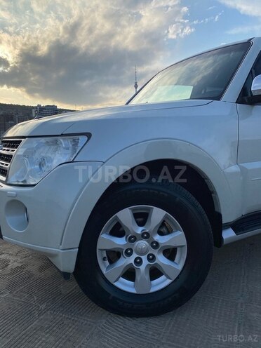 Mitsubishi Pajero 2010, 215,000 km - 3.5 l - Bakı