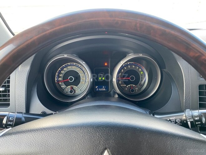 Mitsubishi Pajero 2010, 215,000 km - 3.5 l - Bakı