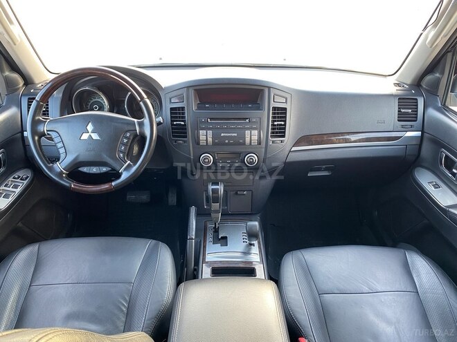 Mitsubishi Pajero 2010, 215,000 km - 3.5 l - Bakı