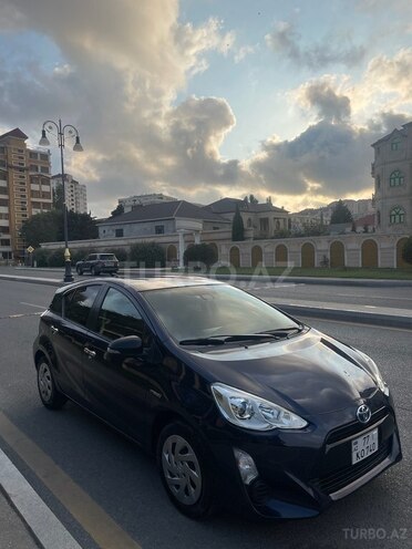 Toyota Prius C 2016, 126,000 km - 1.5 l - Bakı