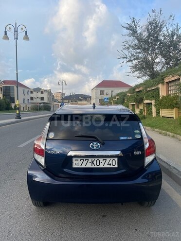 Toyota Prius C 2016, 126,000 km - 1.5 l - Bakı