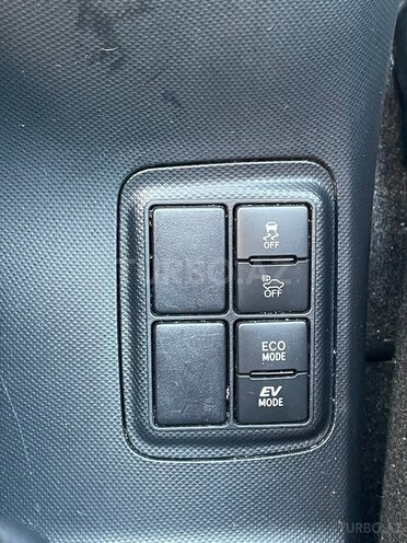 Toyota Prius C 2016, 126,000 km - 1.5 l - Bakı