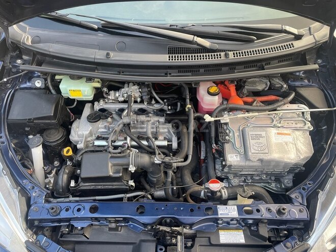Toyota Prius C 2016, 126,000 km - 1.5 l - Bakı