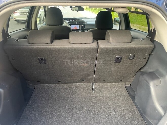 Toyota Prius C 2016, 126,000 km - 1.5 l - Bakı