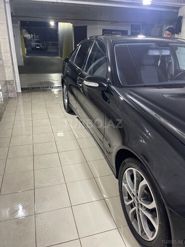 Mercedes E 270 2002, 232,000 km - 2.7 l - Bakı