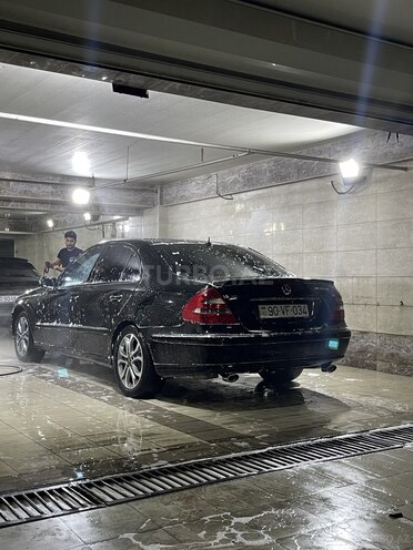 Mercedes E 270 2002, 232,000 km - 2.7 l - Bakı