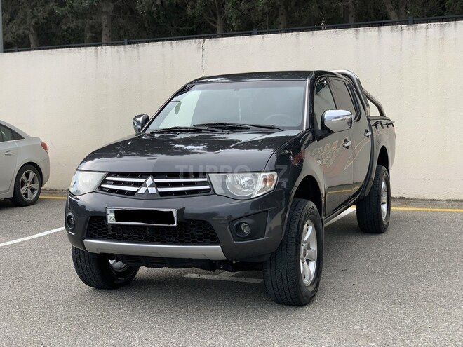 Mitsubishi L200 2013, 174,500 km - 2.5 l - Bakı
