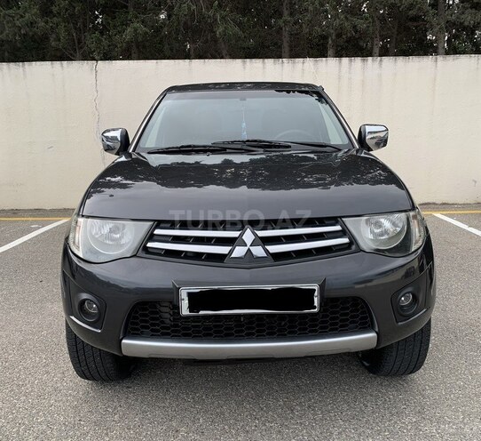 Mitsubishi L200 2013, 174,500 km - 2.5 l - Bakı