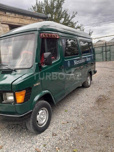 Mercedes 208 D 1991, 320,201 km - 2.5 l - Bərdə