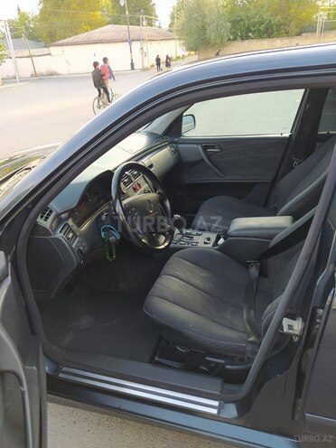 Mercedes E 240 2000, 421,760 km - 2.4 l - Şamaxı