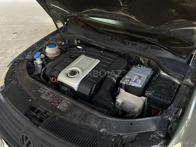 Volkswagen Passat 2005, 257,000 km - 2.0 l - Bakı