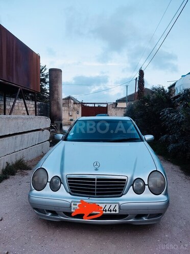 Mercedes E 220 2000, 527,000 km - 2.2 l - Bakı