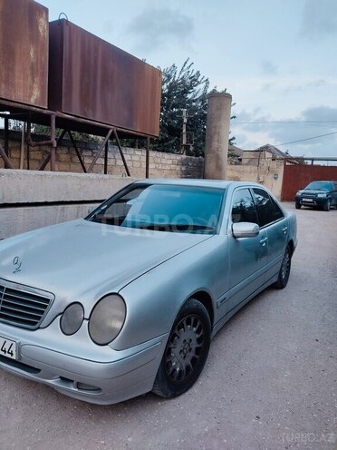 Mercedes E 220 2000, 527,000 km - 2.2 l - Bakı