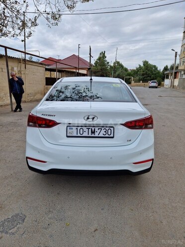 Hyundai Accent 2018, 43,077 km - 1.6 л - Bakı