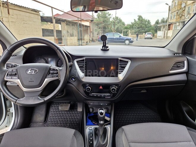 Hyundai Accent 2018, 43,077 km - 1.6 л - Bakı