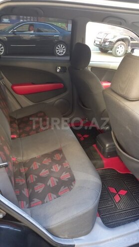 Mitsubishi Airtrek 2002, 286,000 km - 2.0 l - Bakı