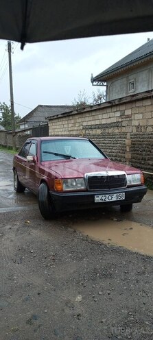 Mercedes 190 1988, 122,000 km - 2.0 l - Lənkəran