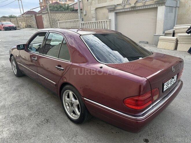 Mercedes E 230 1996, 278,700 km - 2.3 л - Bakı