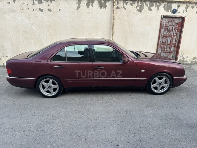 Mercedes E 230 1996, 278,700 km - 2.3 л - Bakı