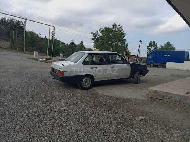 LADA (VAZ) 21099 1997, 80,000 km - 1.6 l - Quba