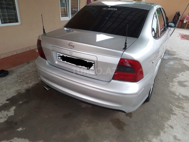 Opel Vectra 2000, 333,366 km - 1.8 l - Qazax