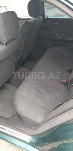 Mercedes E 220 2001, 321,872 km - 2.2 l - Beyləqan