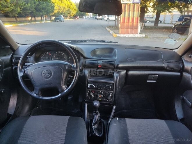 Opel Astra 1995, 705,000 km - 1.6 l - Zaqatala