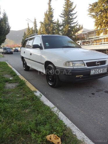Opel Astra 1995, 705,000 km - 1.6 l - Zaqatala