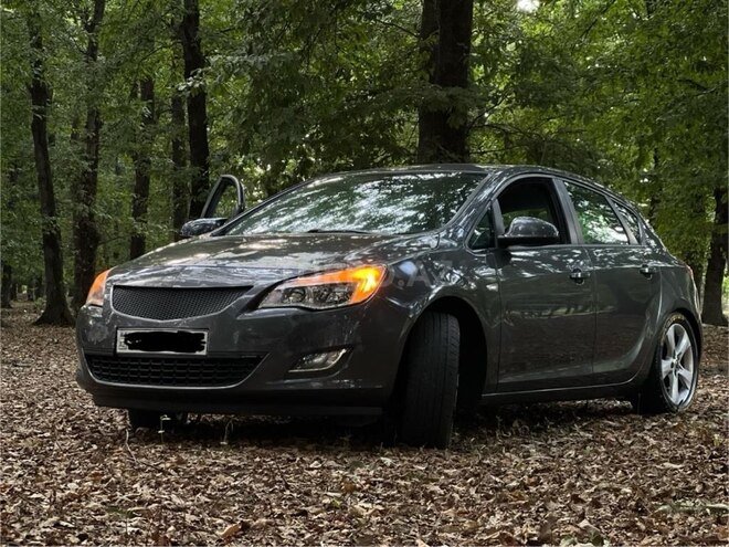 Opel Astra 2010, 338,000 km - 1.3 л - Bakı