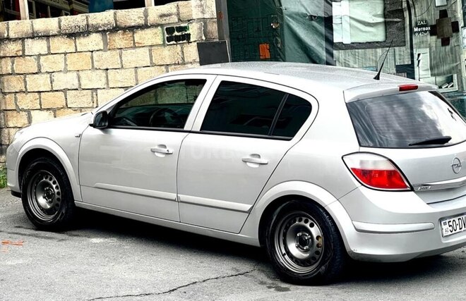 Opel Astra 2005, 295,000 km - 1.4 l - Zaqatala