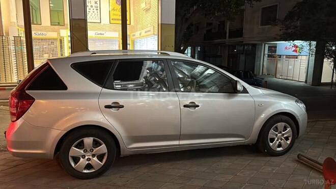 Kia Ceed 2008, 250,000 km - 1.6 л - Bakı