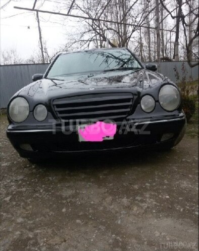 Mercedes E 240 1999, 496,587 km - 2.4 l - Balakən