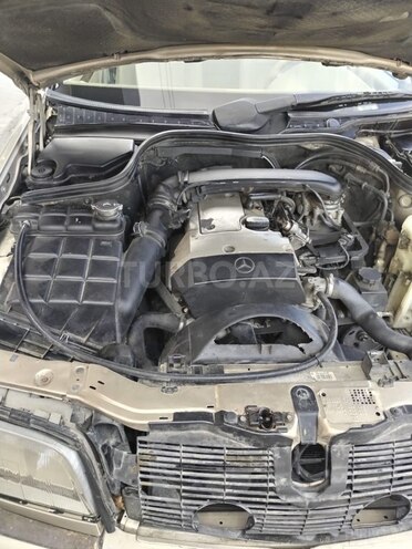 Mercedes C 230 1999, 252,000 km - 2.3 l - Bakı