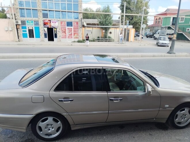 Mercedes C 230 1999, 252,000 km - 2.3 l - Bakı